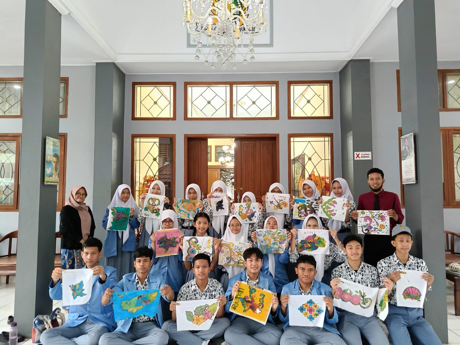 Galeri Ratna Batik 1